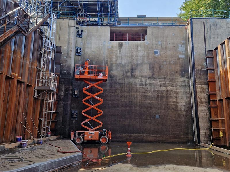 Lees meer over het artikel Reiniging sluiscomplex – Prinses Marijkesluis